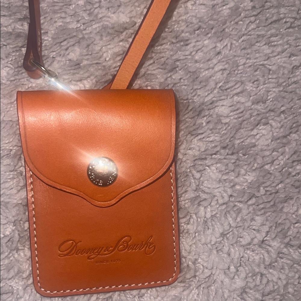 Like new Dooney & Bourke Brown Leather Pouch - Picture 7 of 7